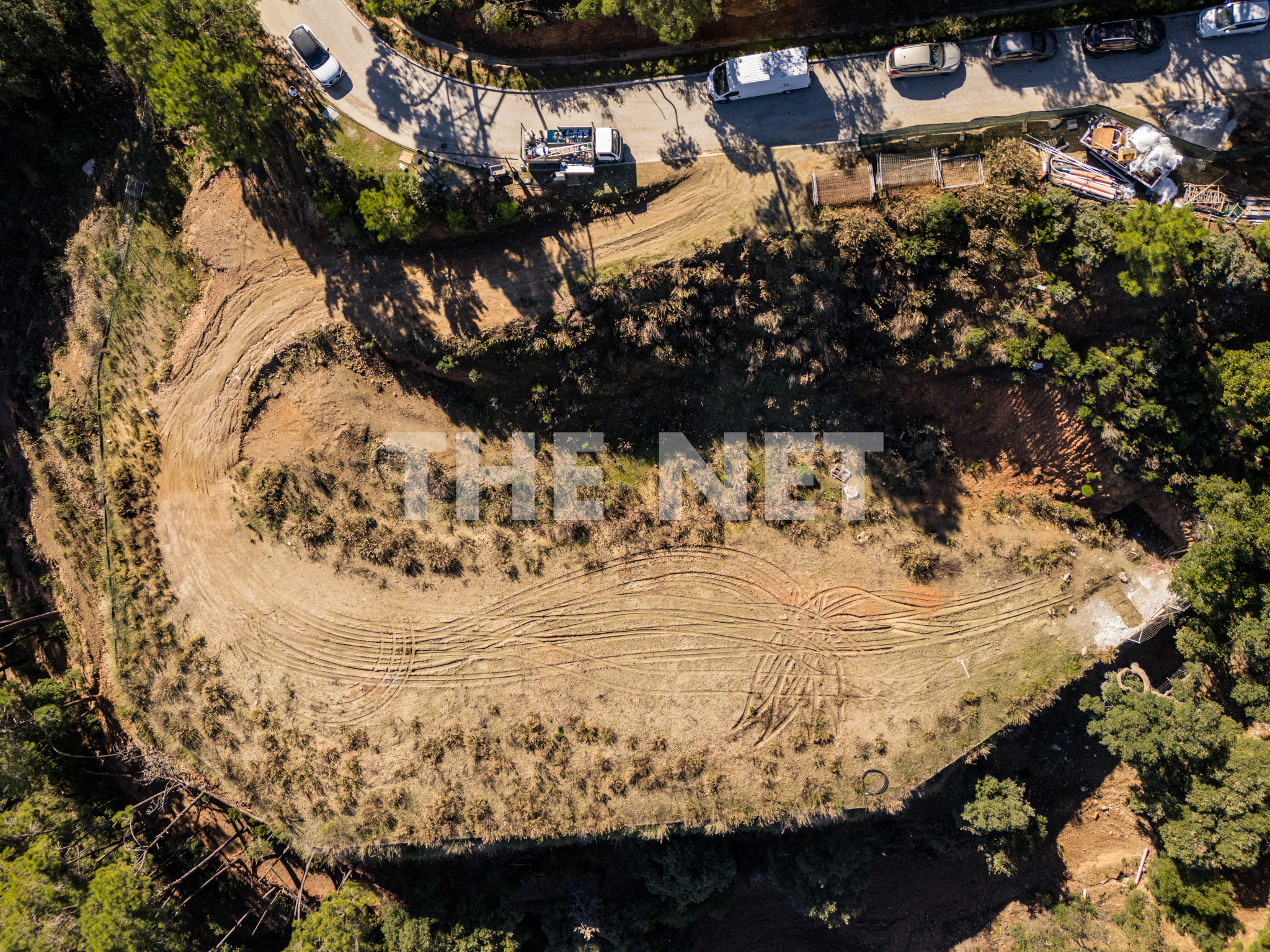  A south-east facing plot with project in La Zagaleta with panoramic sea and mountain views